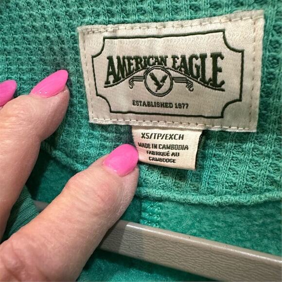 American Eagle Unisex XS Green Graphic Crewneck Pullover Sweater - Picture 6 of 10